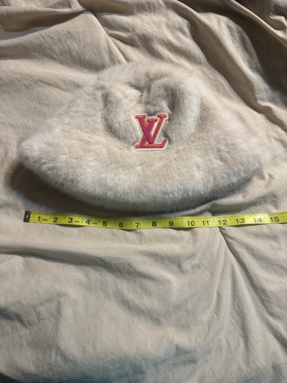 Louis Vuitton Cream Fur Bucket Hat with Pink LV Patch - Picture 4 of 6
